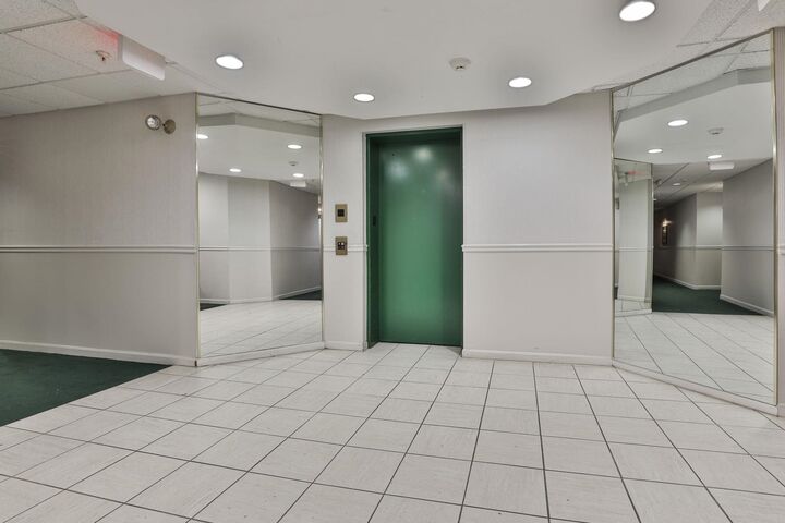 Property Photo: 3 Bartemus Trail 207 NH 03063
