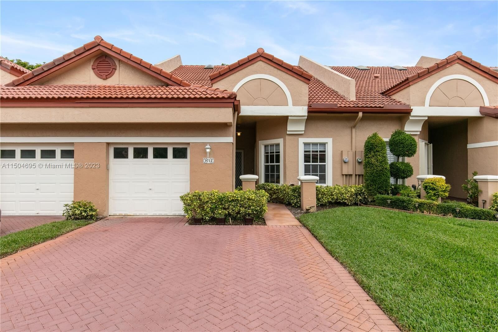 Property Photo:  9712 Malvern Dr  FL 33321 