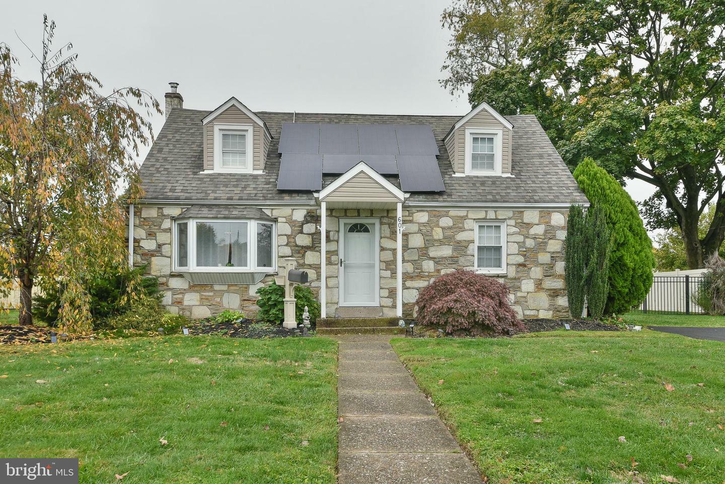 Property Photo:  601 Preston Lane  PA 19040 