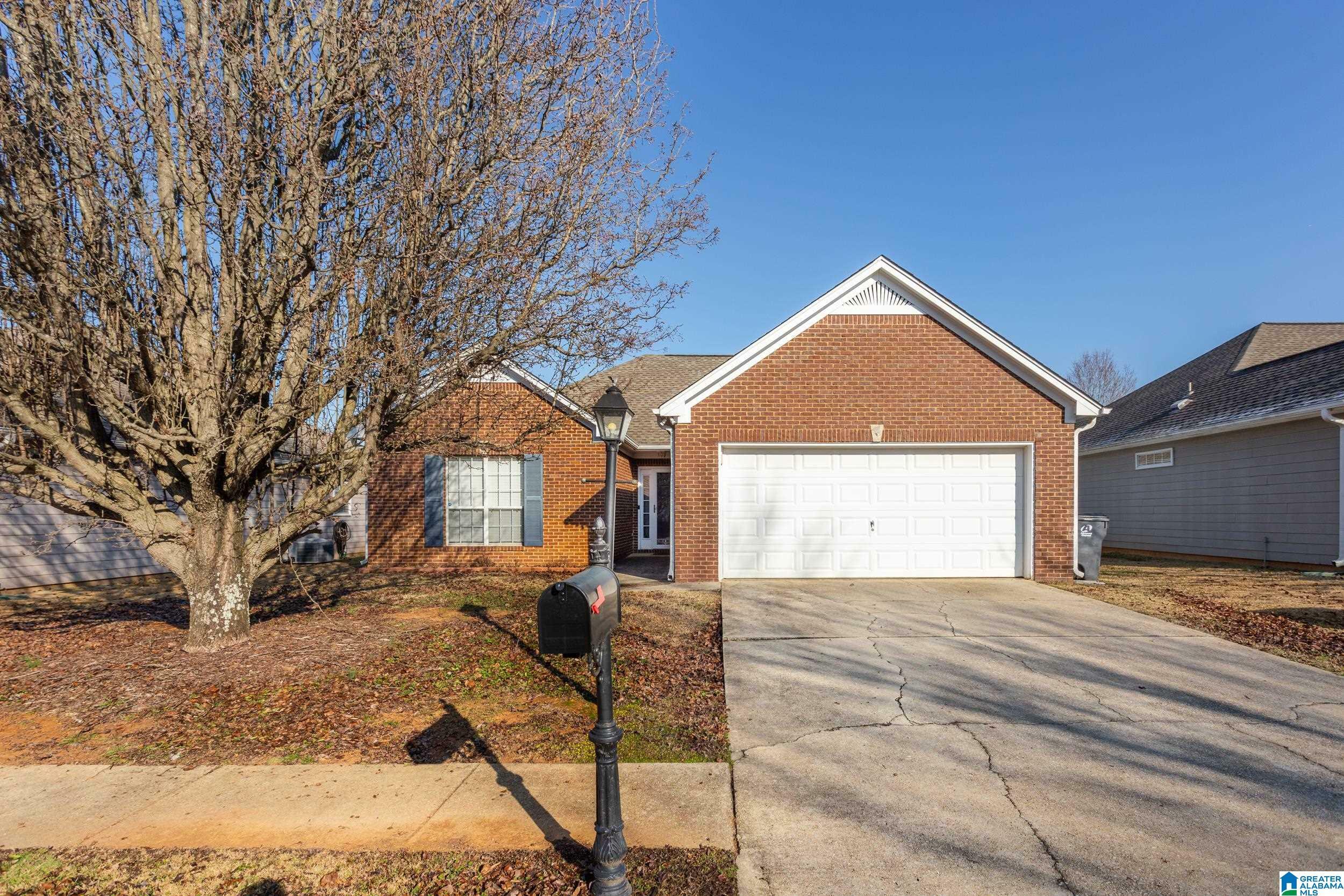 Property Photo:  2045 Edgewood Drive  AL 35004 