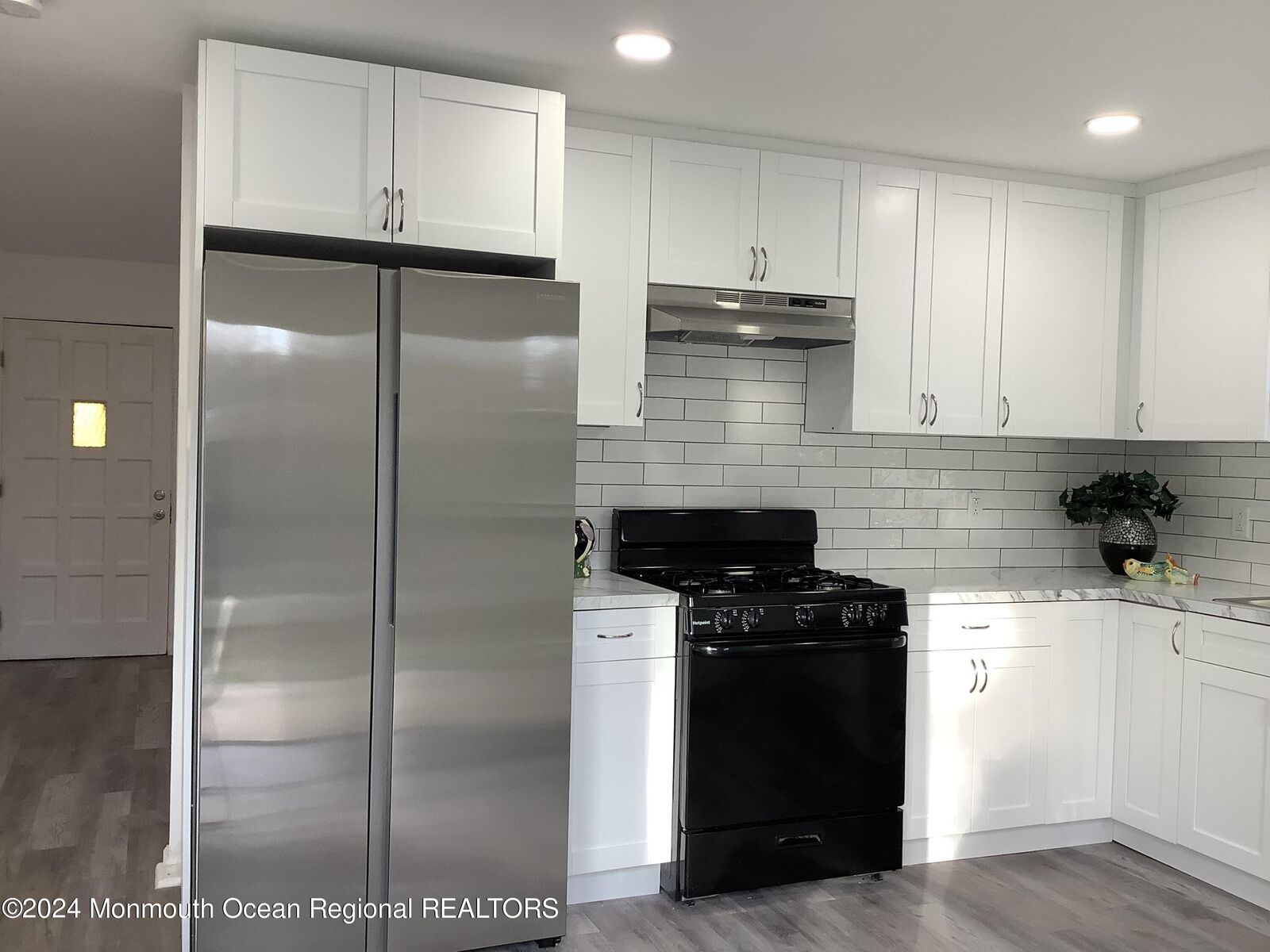 Property Photo: 548 E Arverne Avenue NJ 08740