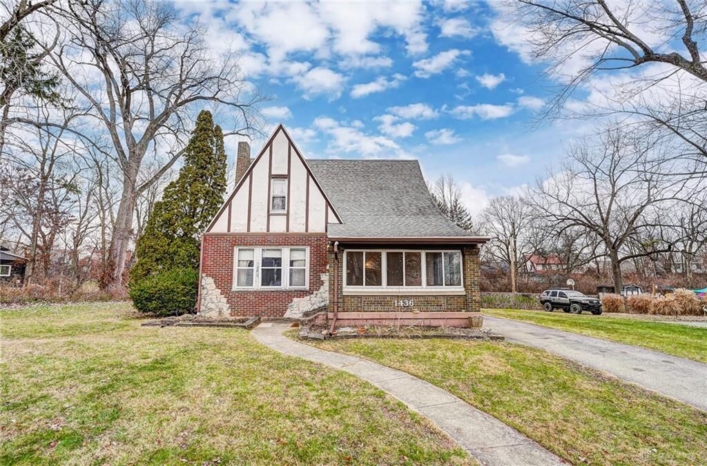 Property Photo:  1436 Ruskin Road  OH 45406 