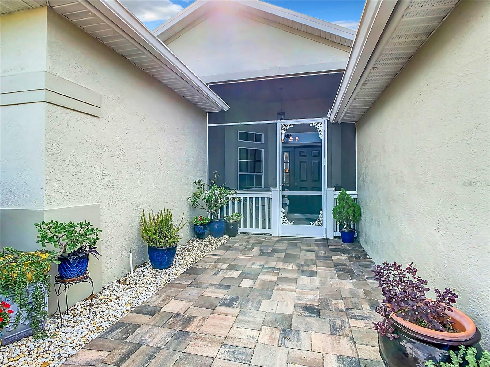 Property Photo:  2206 Preservation Green Court  FL 33573 