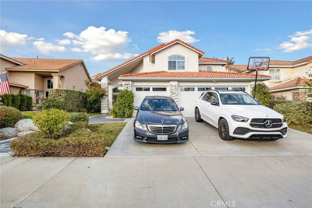 Property Photo:  757 Oakcrest Avenue  CA 92821 