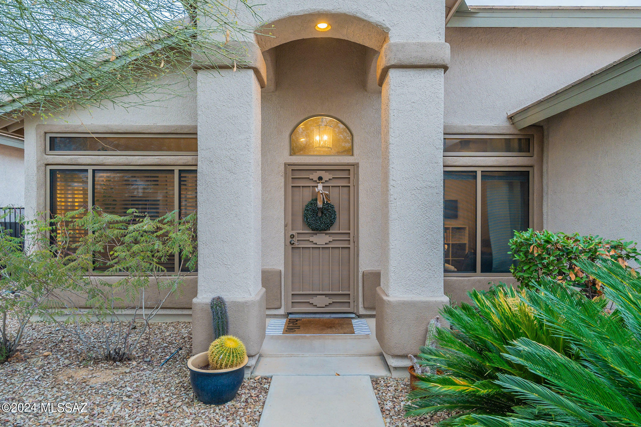 Property Photo: 11116 N Eagle Crest Drive AZ 85737