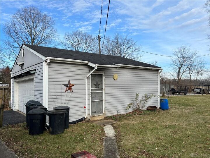 3 bed Carlisle home for sale 960 Sheri Lane, Carlisle, OH 45005