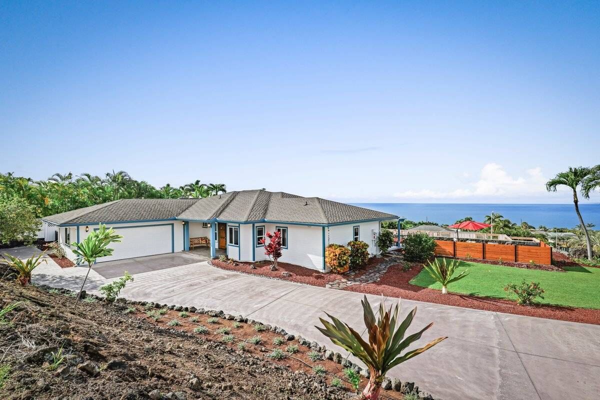 Property Photo:  76-190 Kamehamalu St  HI 96740 