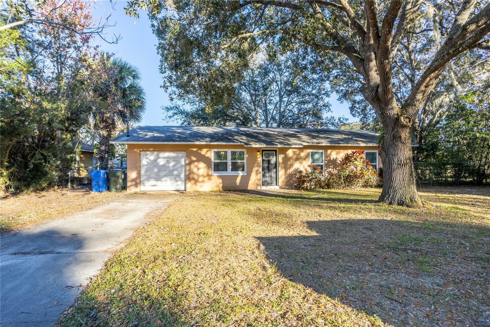 Property Photo:  321 Reed Avenue  FL 32765 