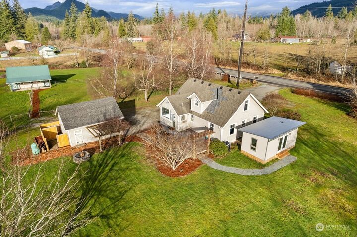 2628 Old Highway 99 Road N  Burlington WA 98233 photo