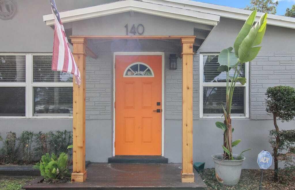 Property Photo:  140 SE 7th Avenue  FL 33435 