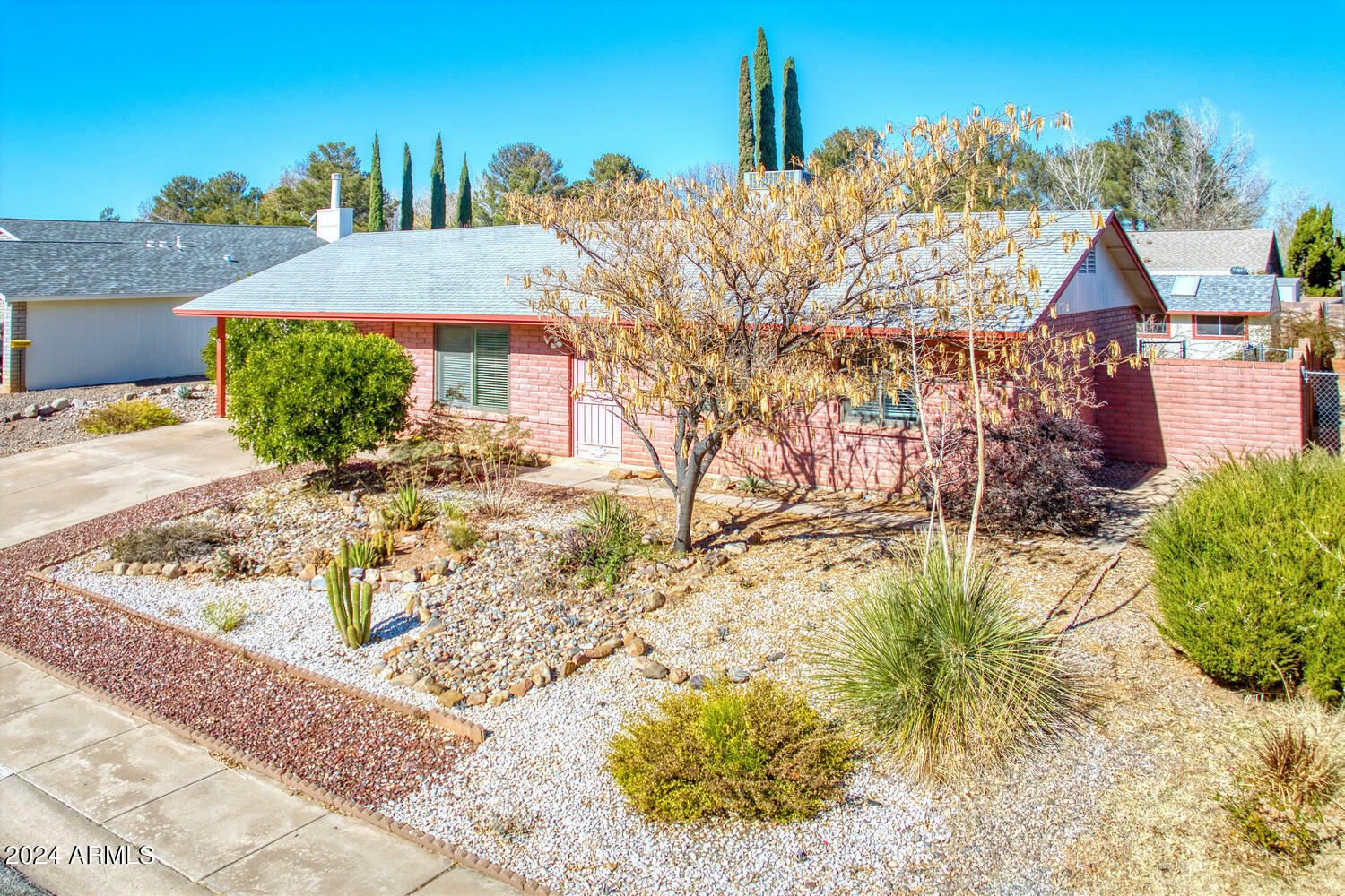 Property Photo:  1031 E Cottonwood Drive  AZ 85635 