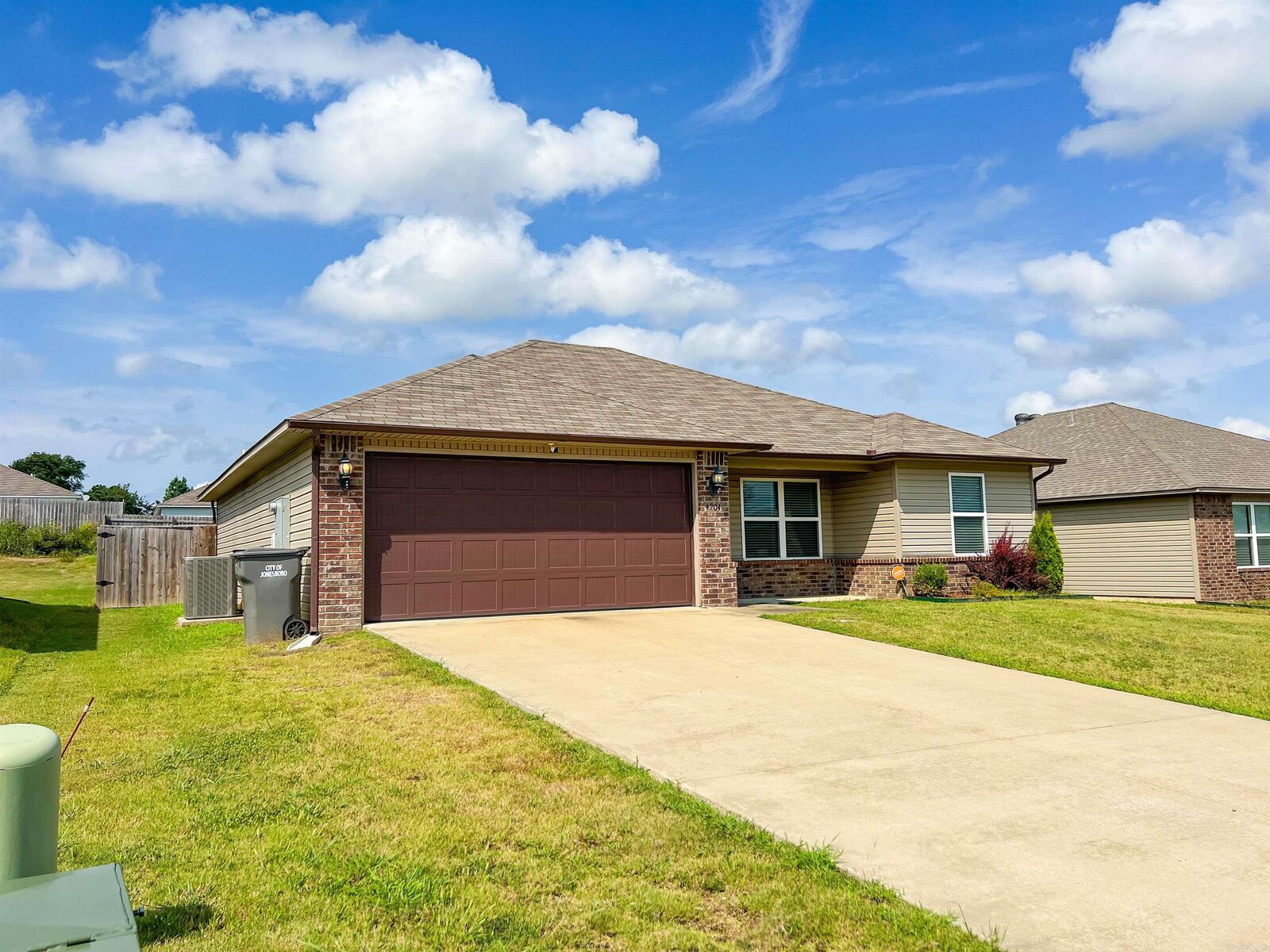 Property Photo:  4204 Willow Pointe Drive  AR 72405 
