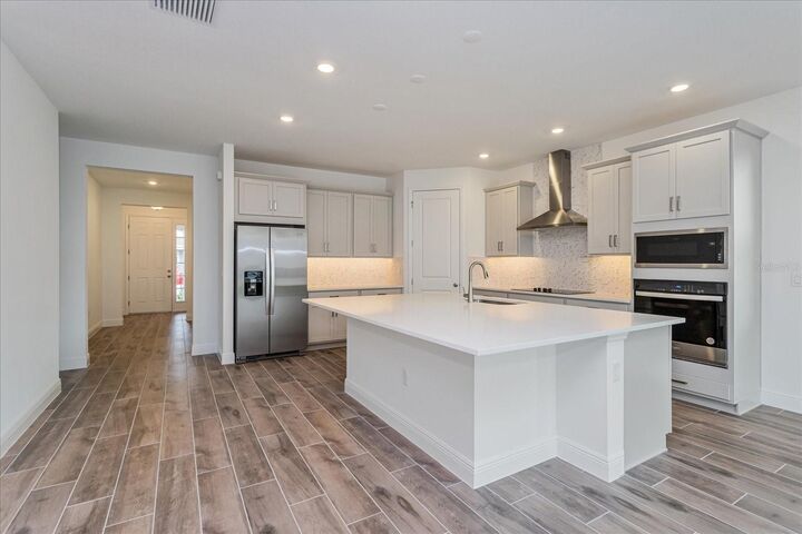 Property Photo:  13200 Peaceful Melody Drive  FL 34787 