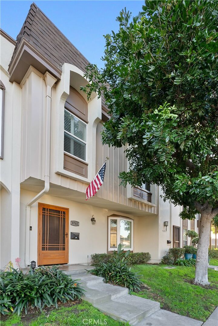Property Photo:  9702 Villa Pacific Drive  CA 92646