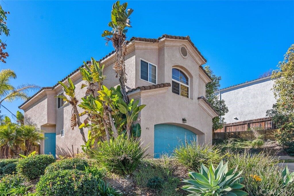 Property Photo:  451 Merlot Avenue  CA 92069 
