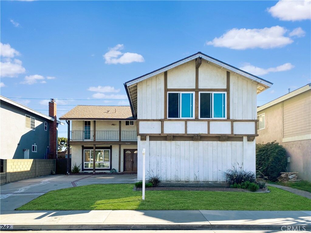 Property Photo:  14242 Uxbridge Street  CA 92683
