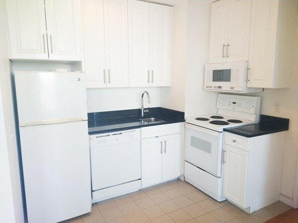 Property Photo:  483 Beacon Street 92  MA 02115 