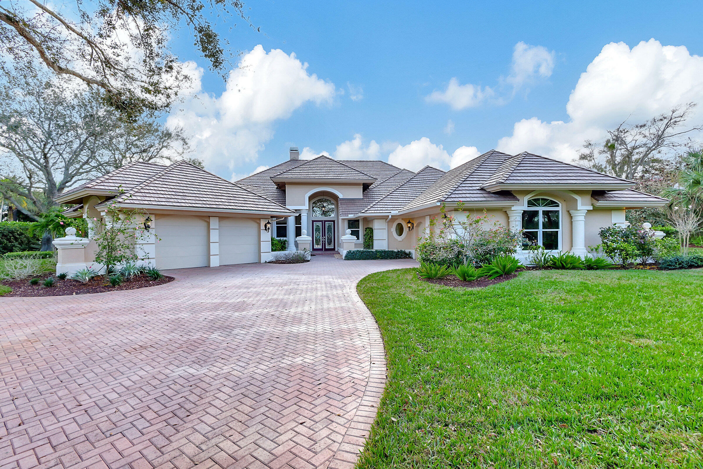 Property Photo:  5906 SE Congressional Place  FL 34997 