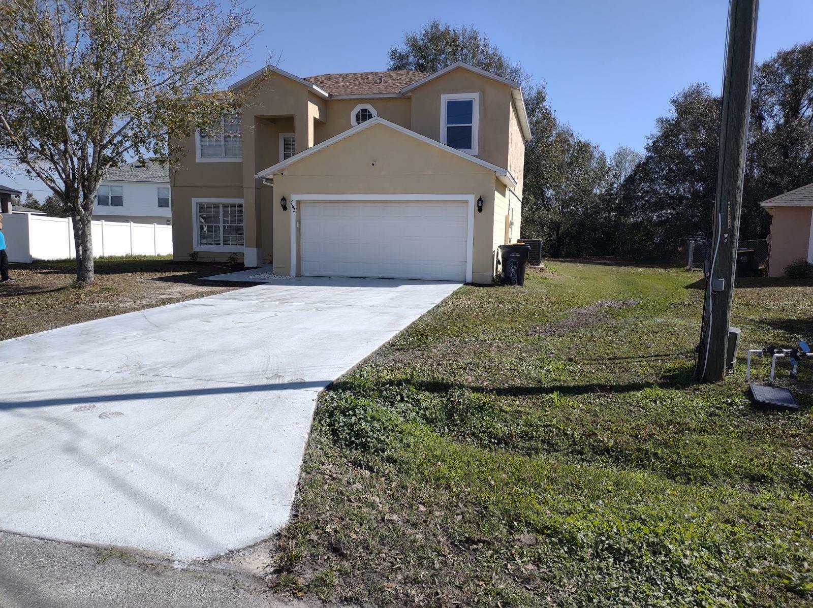 Property Photo:  762 Squirrel Court  FL 34759 