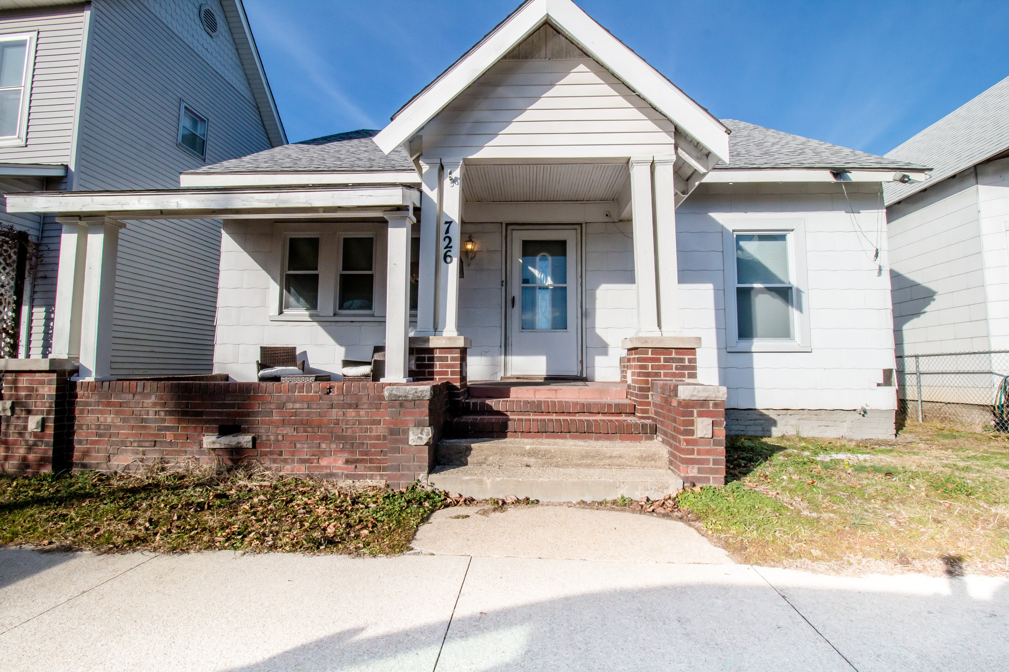 Property Photo: 726 S 8th Street IN 47201