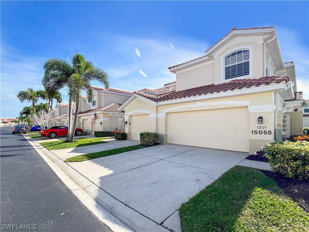 Property Photo:  15055 Tamarind Cay Court 1202  FL 33908 