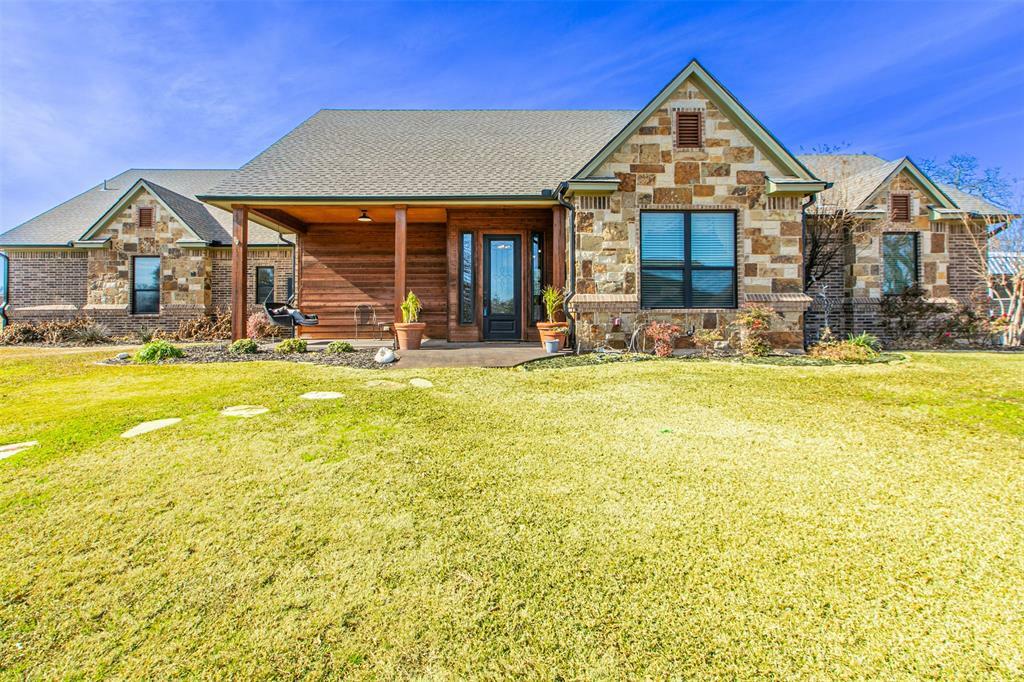 Property Photo: 116 Mill Crossing Lane TX 76082