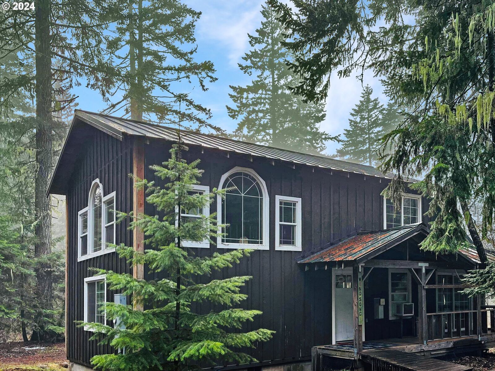 Property Photo: 4 Winchester Rd WA 98602