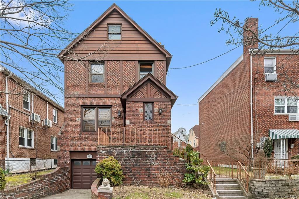 Property Photo: 2214 Morgan Avenue NY 10469