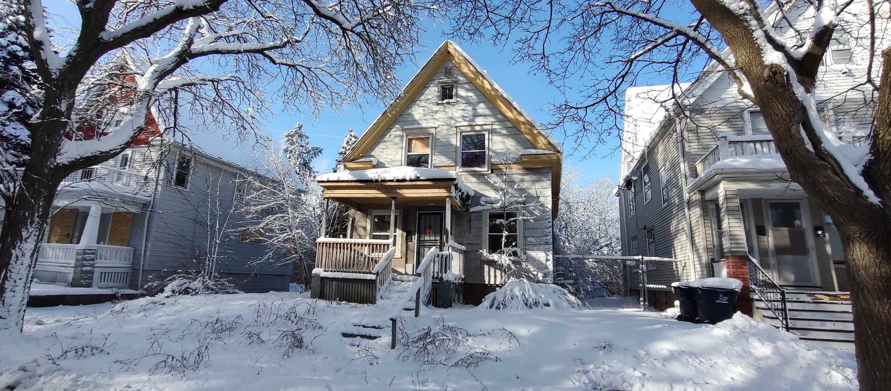 Property Photo: 2165 N 42nd St WI 53208