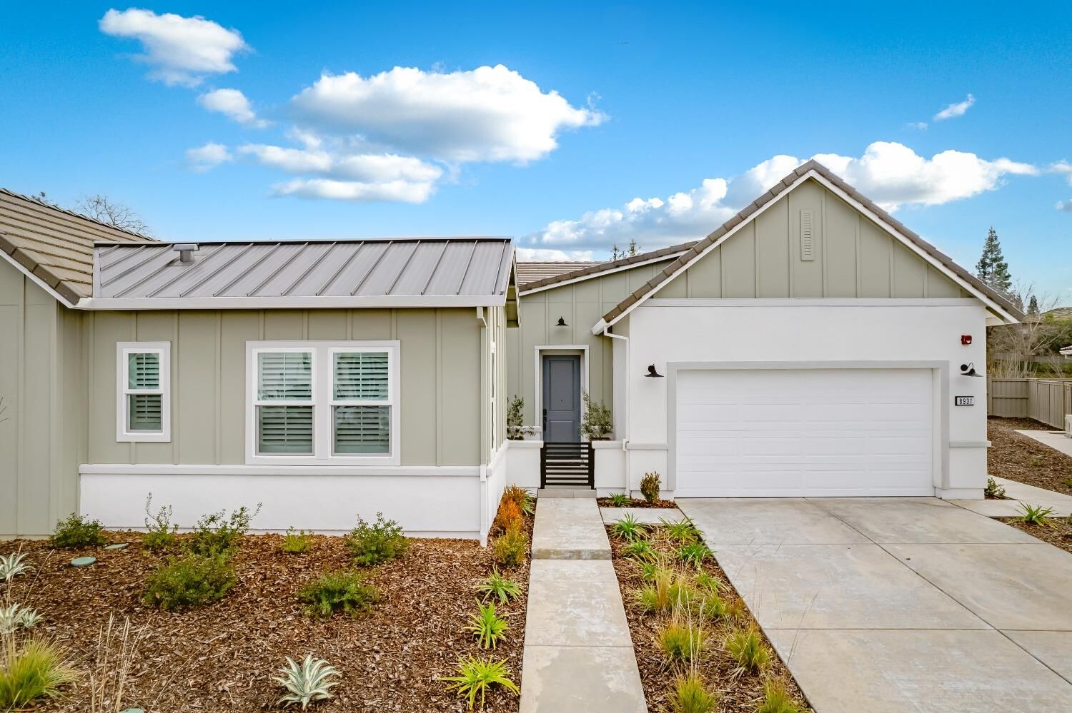 Property Photo:  8931 Eureka Grove Circle  CA 95746 