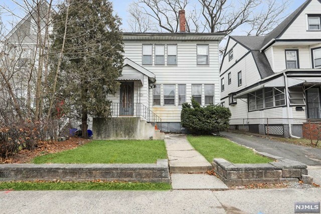 Property Photo: 6 Hawthorne Place NJ 07018