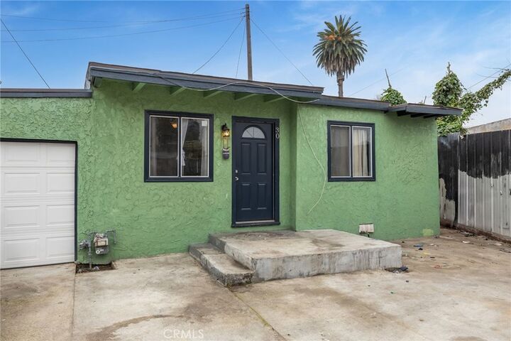 Property Photo:  430 W Fig Street  CA 90222 