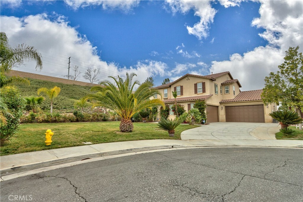 Property Photo:  29002 Shorecliff Circle  CA 92585 