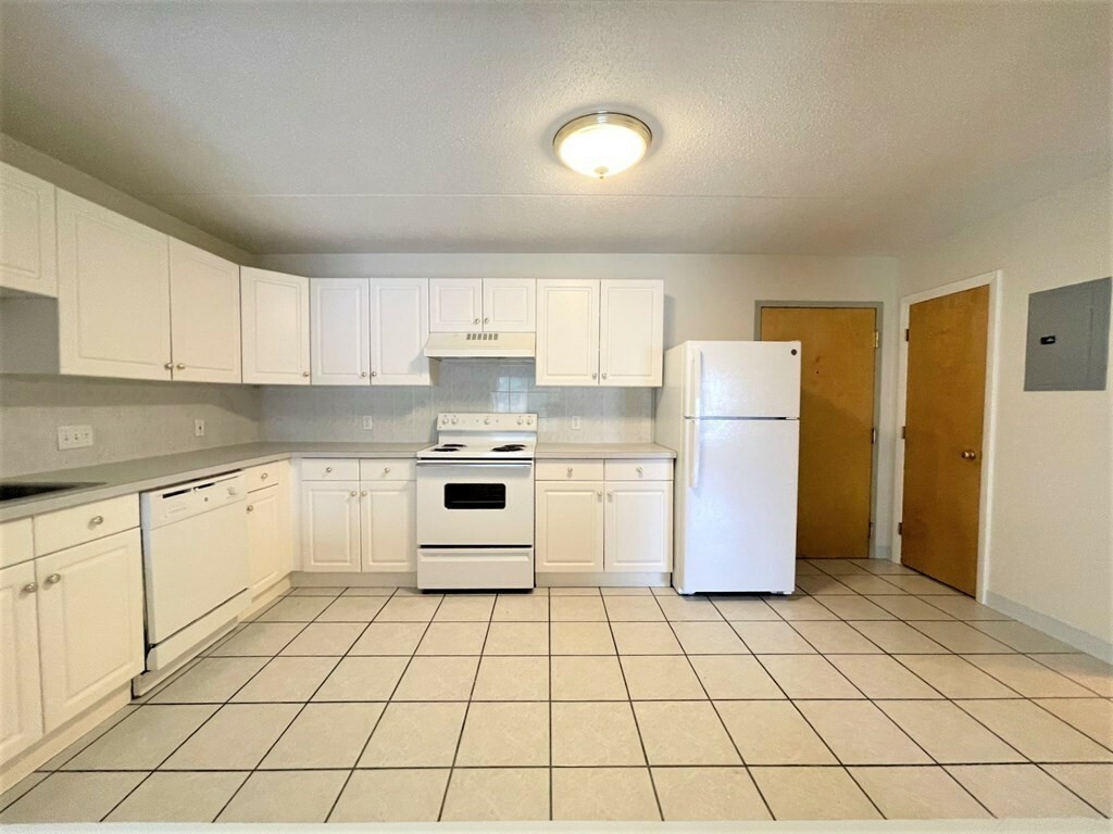 Property Photo: 580 Salem Street 41 MA 01880