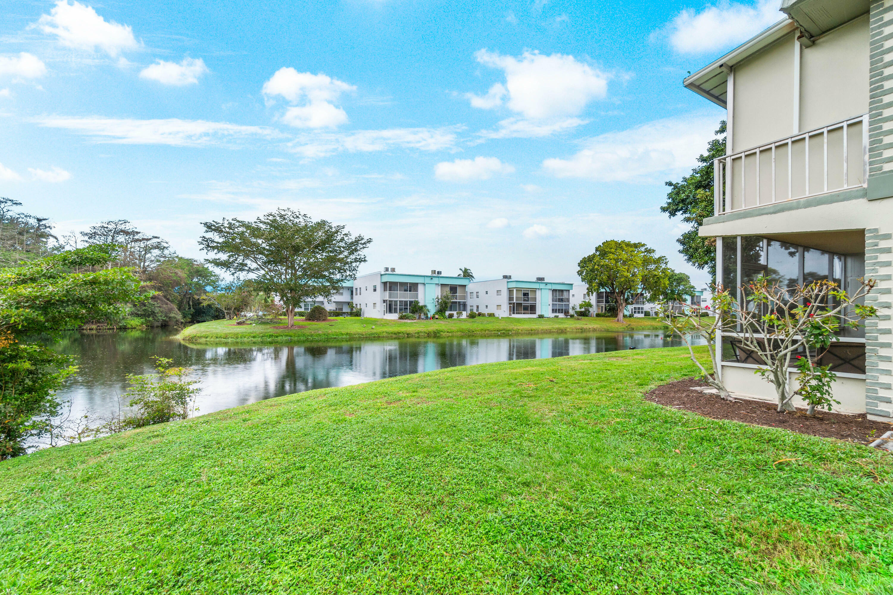 Property Photo: 456 Monaco J 456 FL 33446