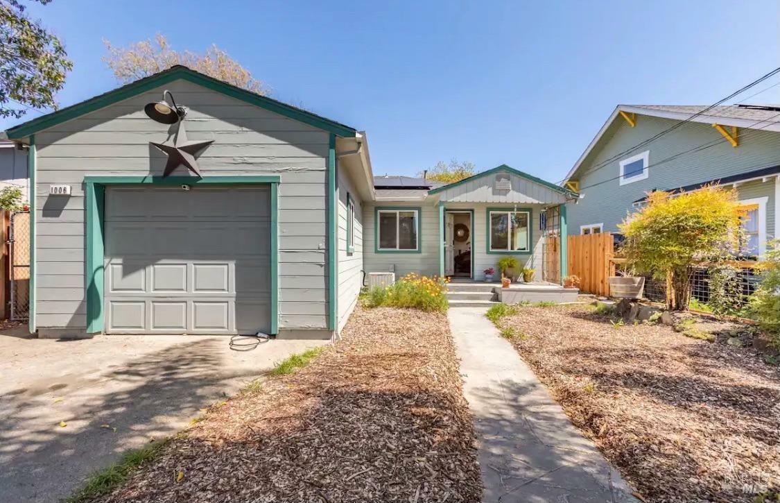 Property Photo:  1006 Rutledge Avenue  CA 95404 