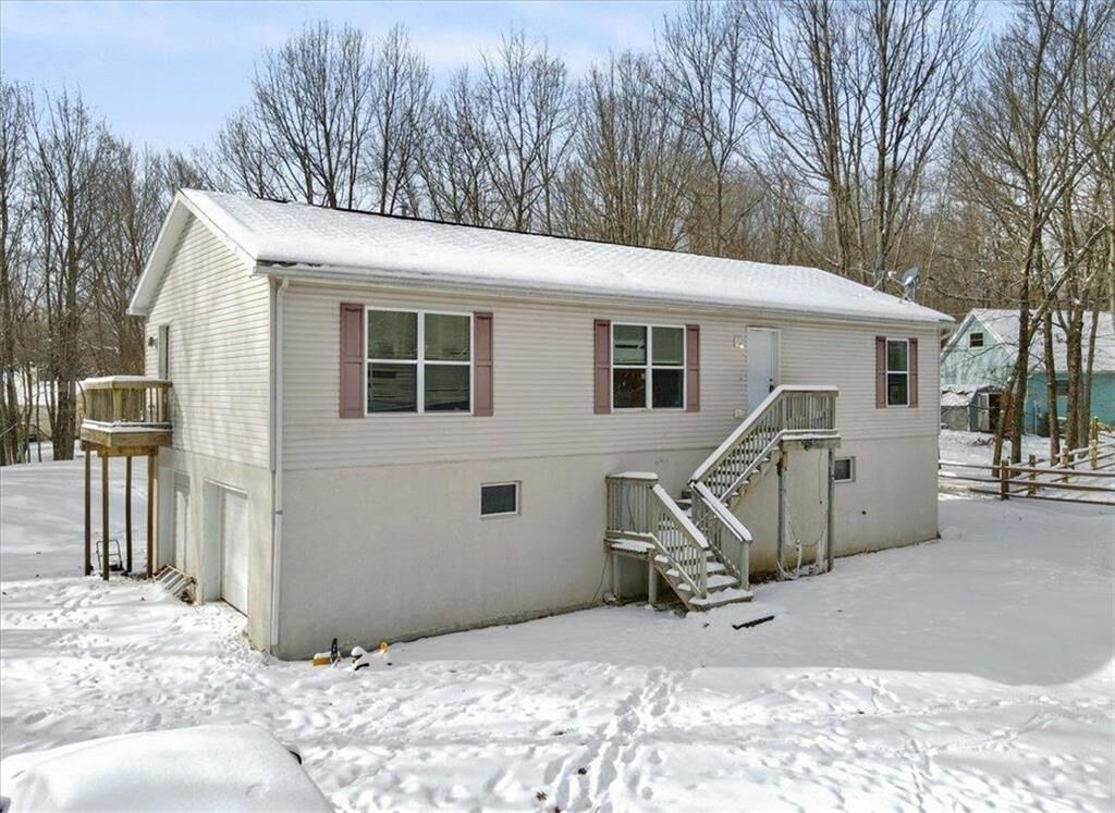 Property Photo:  23 Tamarack Terrace  PA 18210 