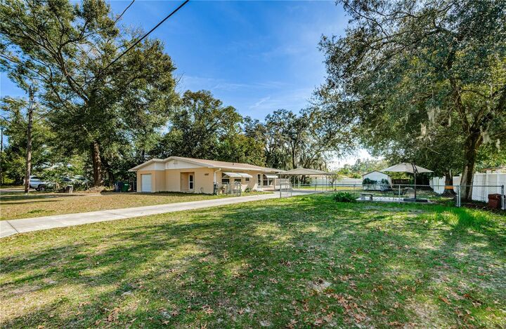 Property Photo: 4207 E Bird Street FL 33617