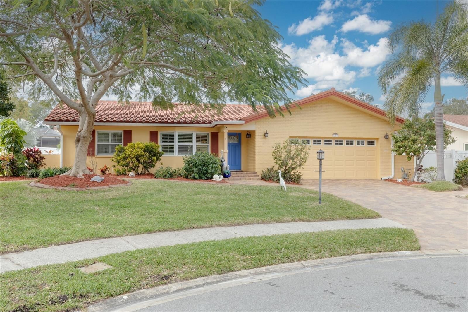 Property Photo:  1204 San Domingo Court  FL 33759 