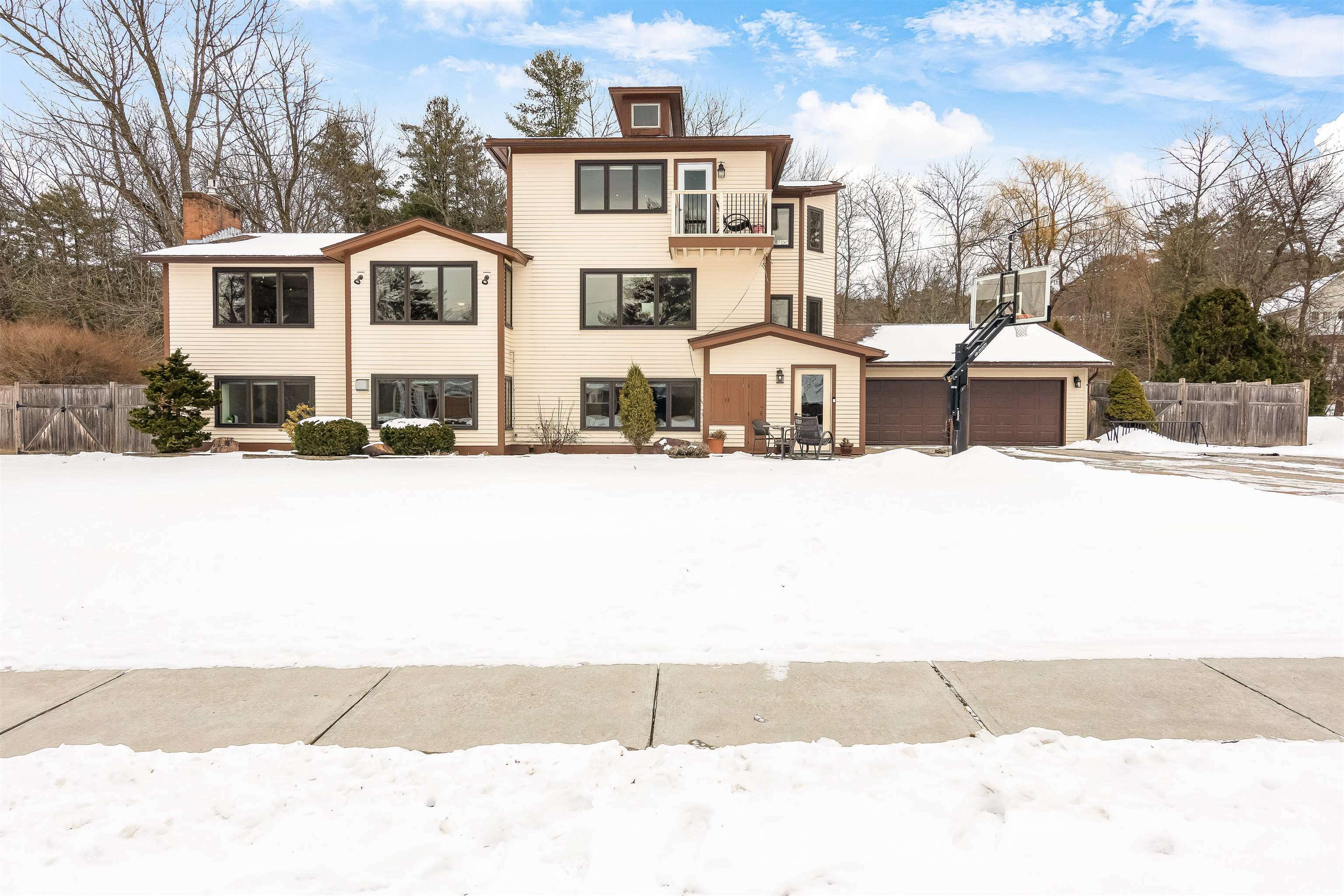 Property Photo:  104 South Cove Road  VT 05401 