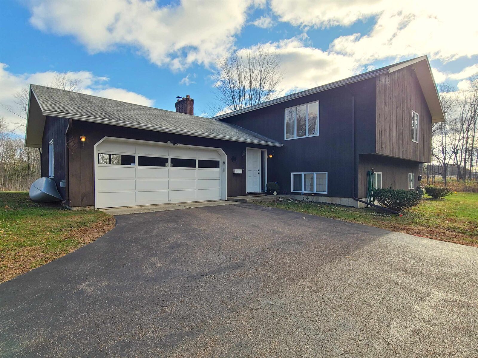 Property Photo: 87 Pinecrest Drive VT 05452