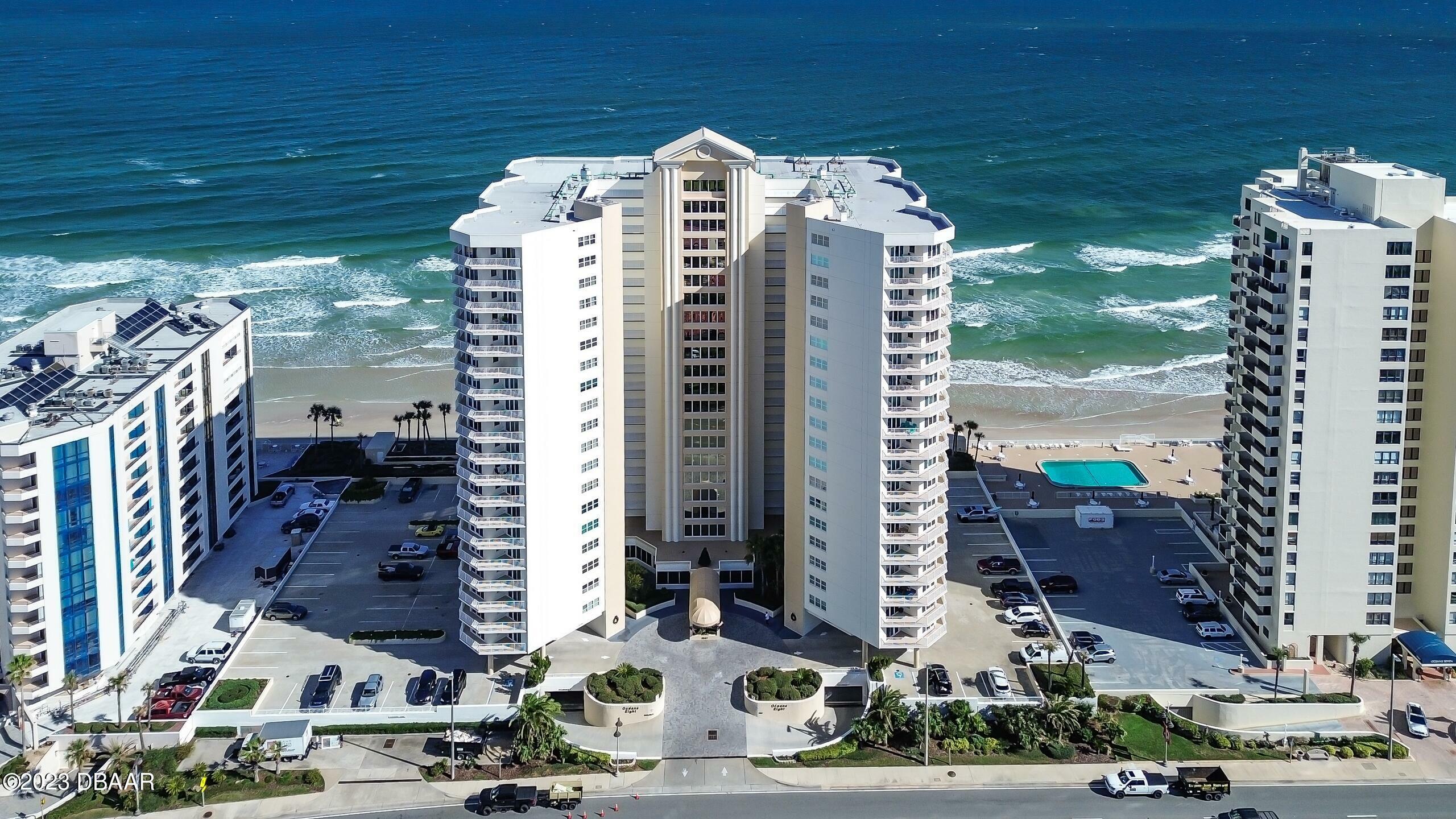 Property Photo: 2937 S Atlantic Avenue FL 32118