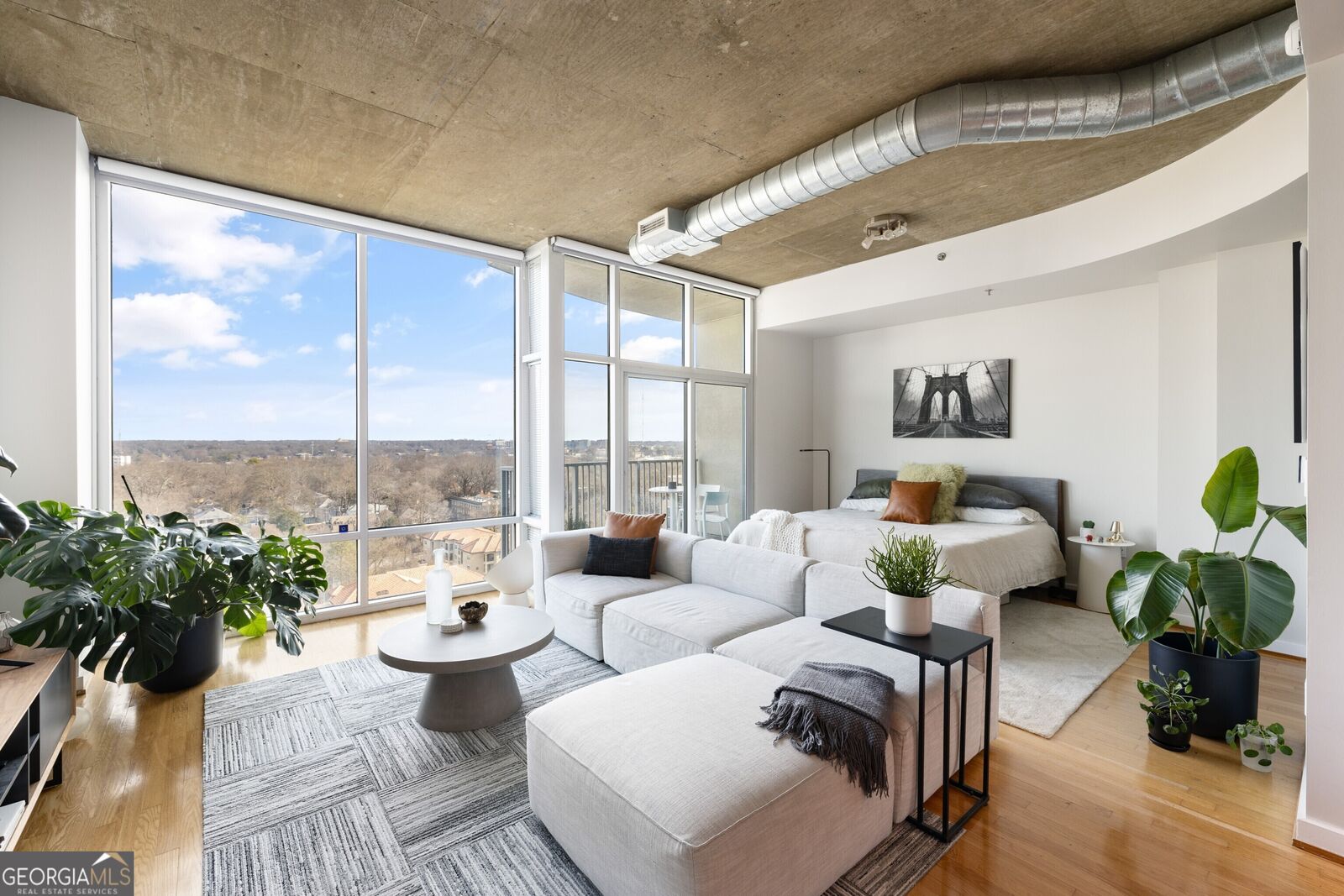 Property Photo: 943 Peachtree Street NE 1215 GA 30309