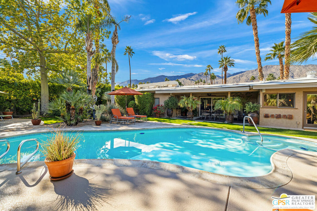 1240 S Calle Rolph  Palm Springs CA 92264 photo