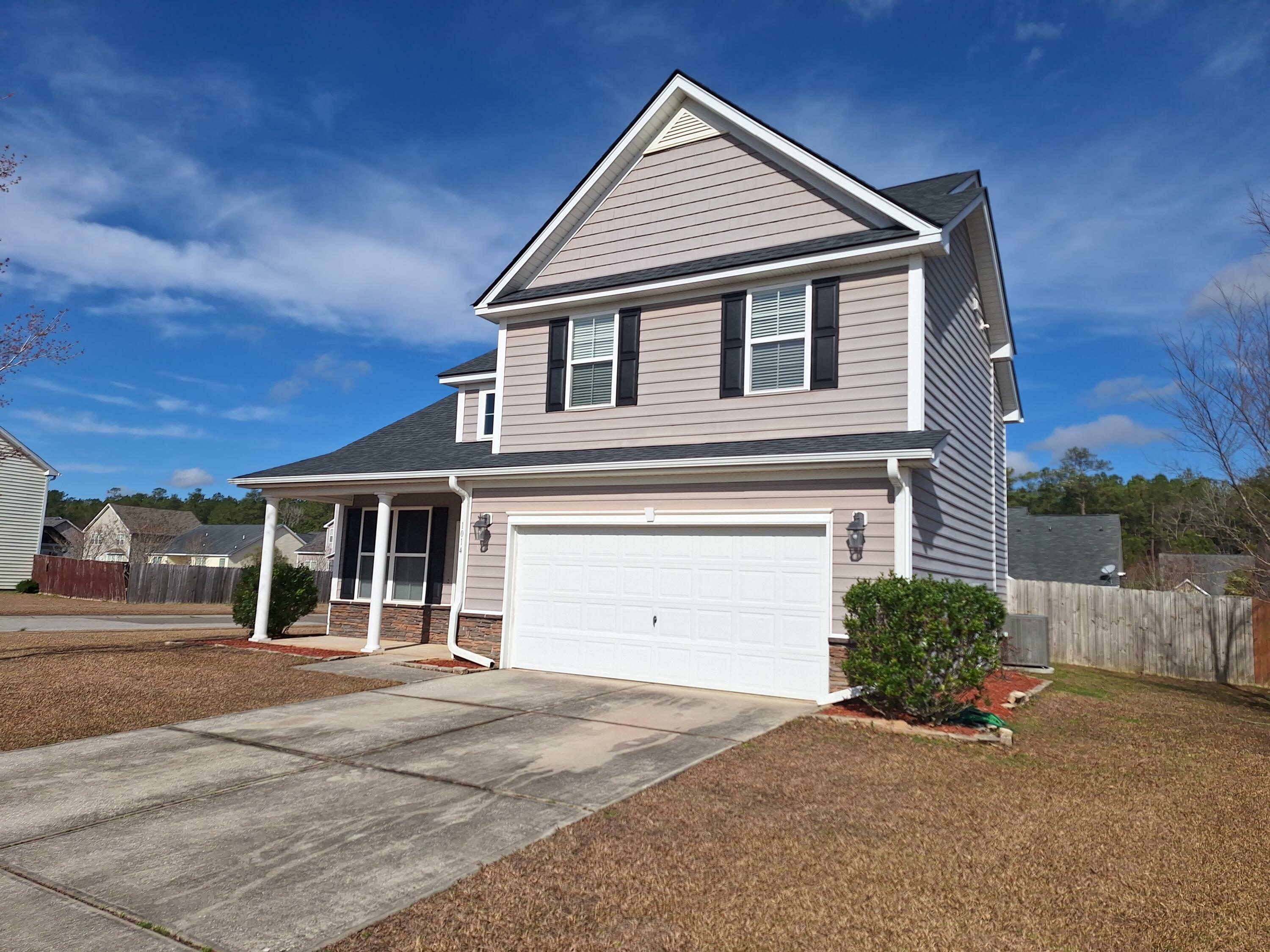 Property Photo:  1014 Bridlewood Farms Parkway  SC 29472 