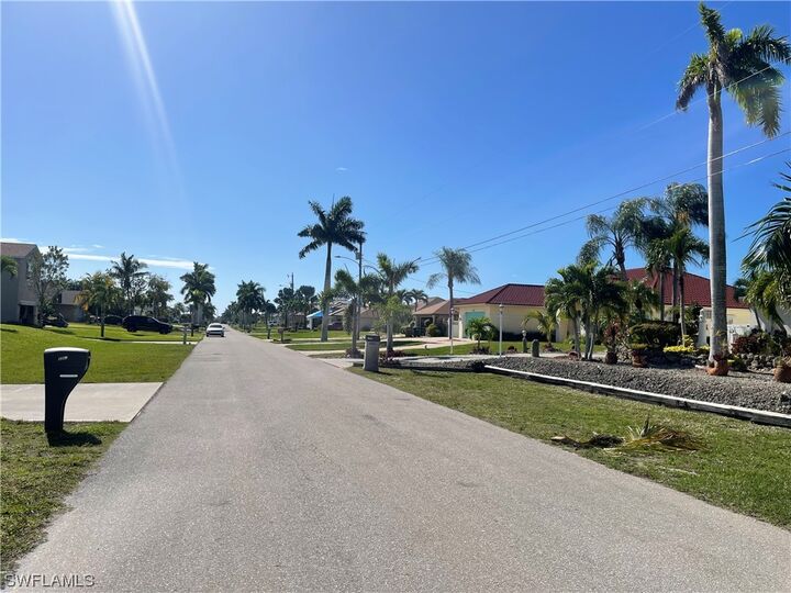 Property Photo:  4219 SW 10th Avenue  FL 33914 