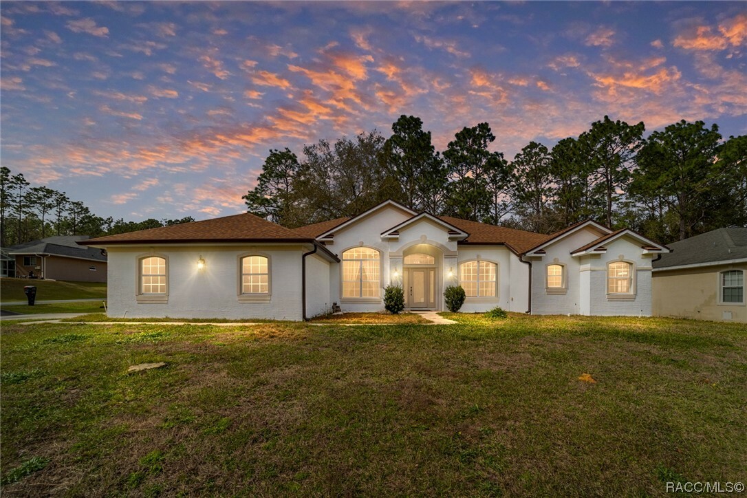 Property Photo:  7885 N Valhalla Drive  FL 34434 