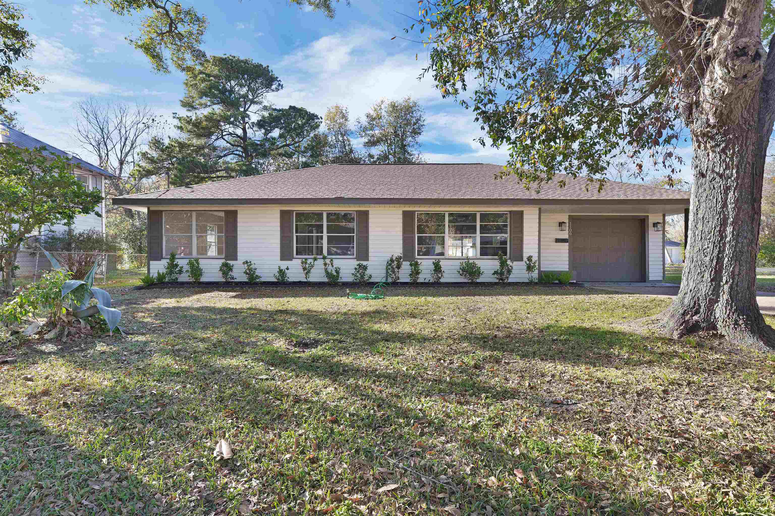 Property Photo:  1106 Wilson Street  TX 77651 