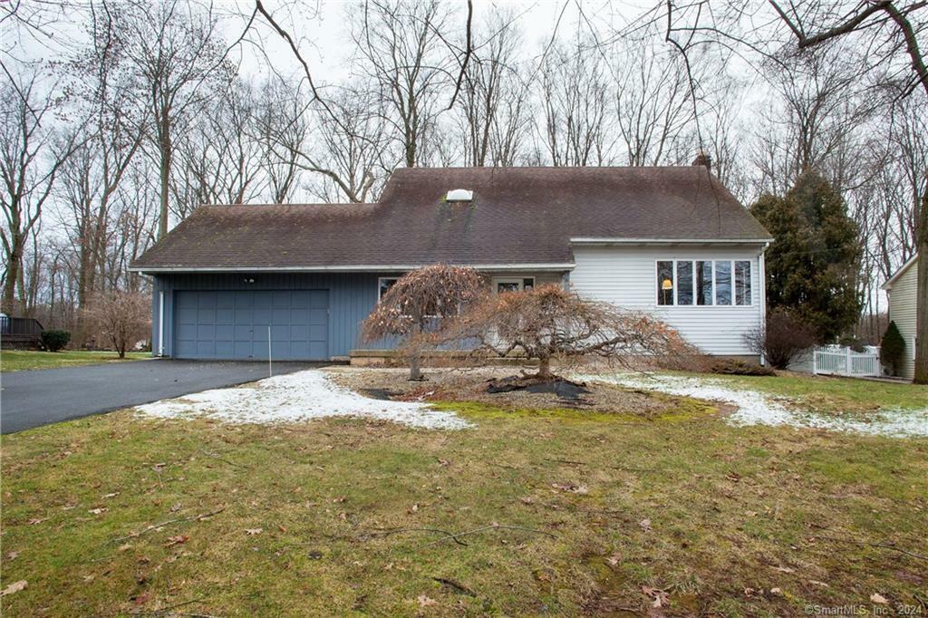 Property Photo:  157 Pheasant Run  CT 06111 