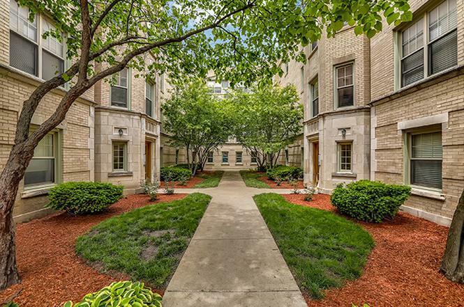 Property Photo: 1446 W Thorndale Avenue 3N IL 60660